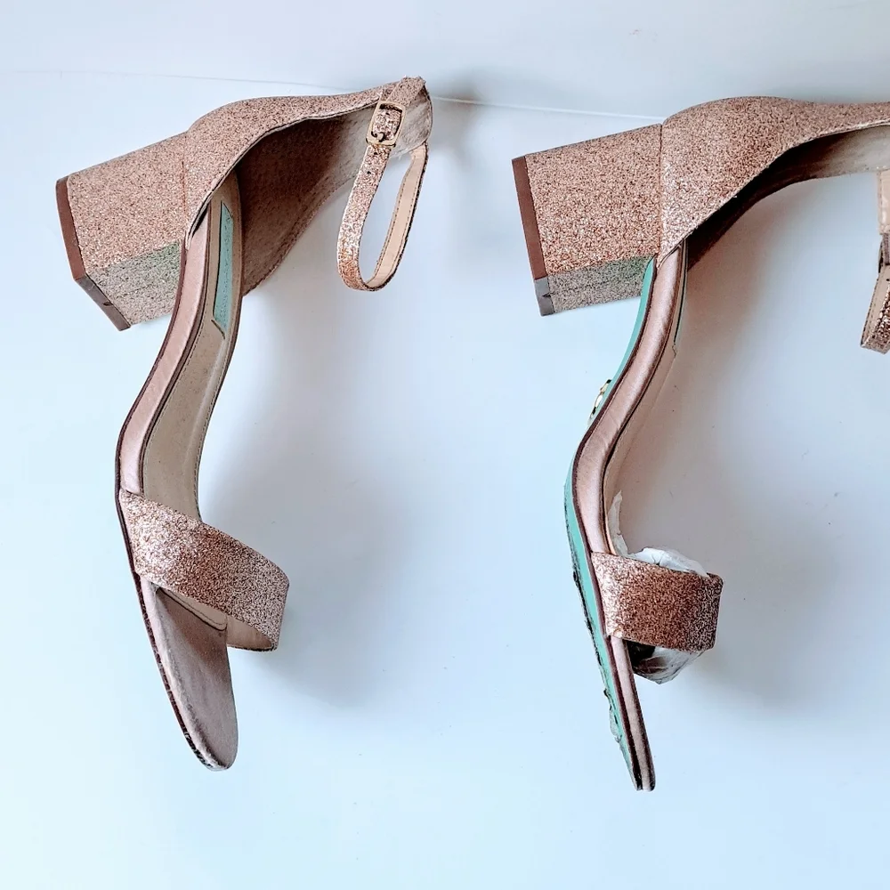 ☀️Betsey Johnson Mari Sandal - Color Champaign - Sz 7.5